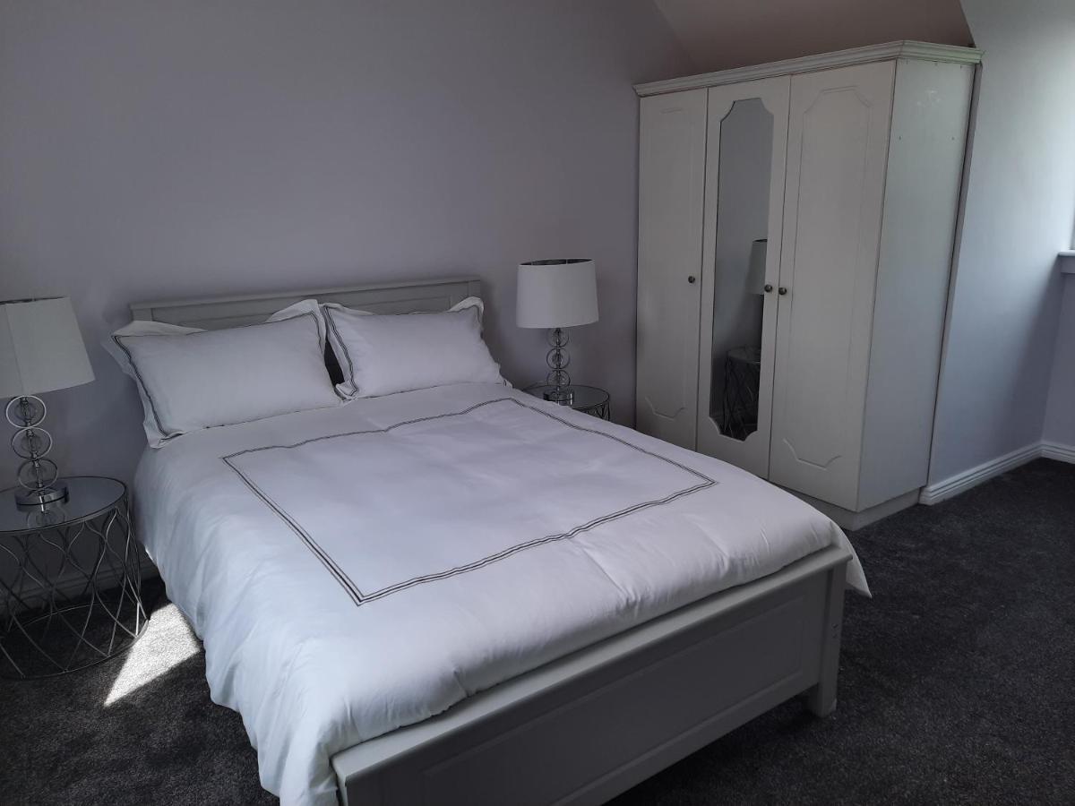 4 Bedroom, 15 Min To Limerick City Quiet Retreat. Exteriér fotografie