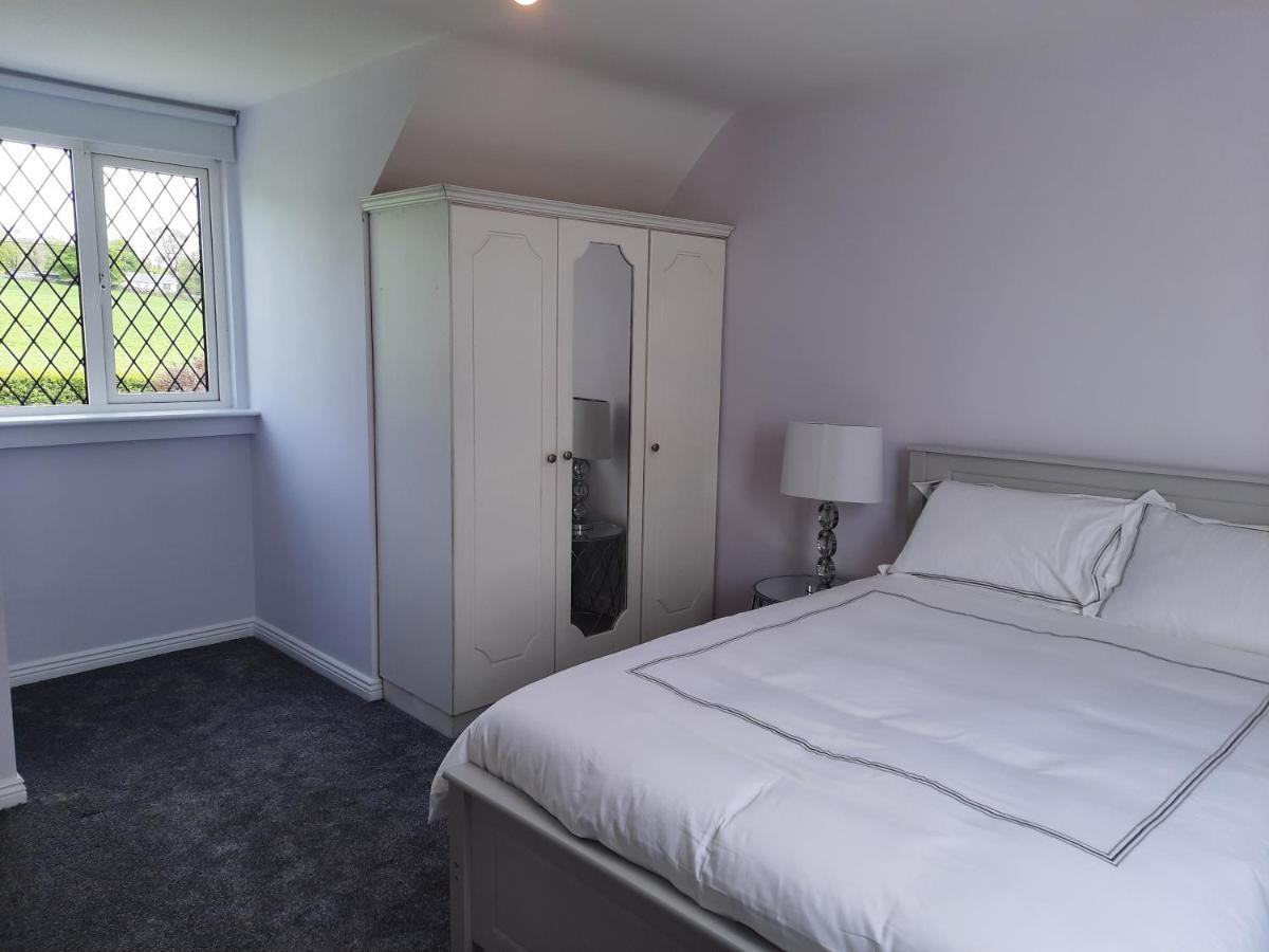 4 Bedroom, 15 Min To Limerick City Quiet Retreat. Exteriér fotografie